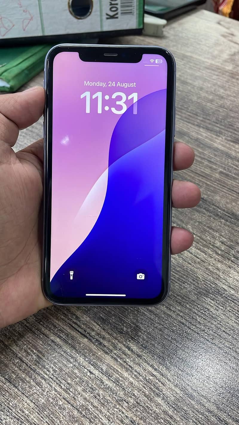Apple iPhone 11 0