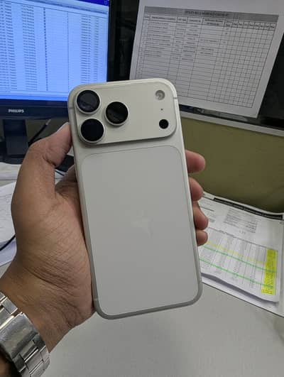 iPhone 17 Pro Max 256GB - Box Pack | 100% Battery | 1 Month Used