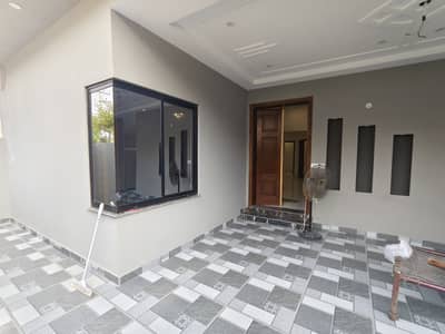 10 Marla single story house for sale