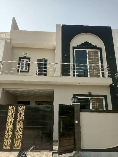 5 MARLA BRAND NEW BEAUTIFUL HOUSE IN B BLOCK