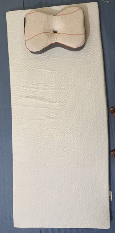 German Memory Foam Mattress/ Mattress Topper