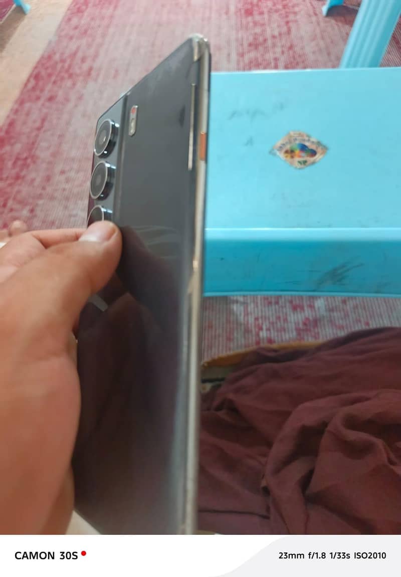 Tecno CAMON 40 Pro 7