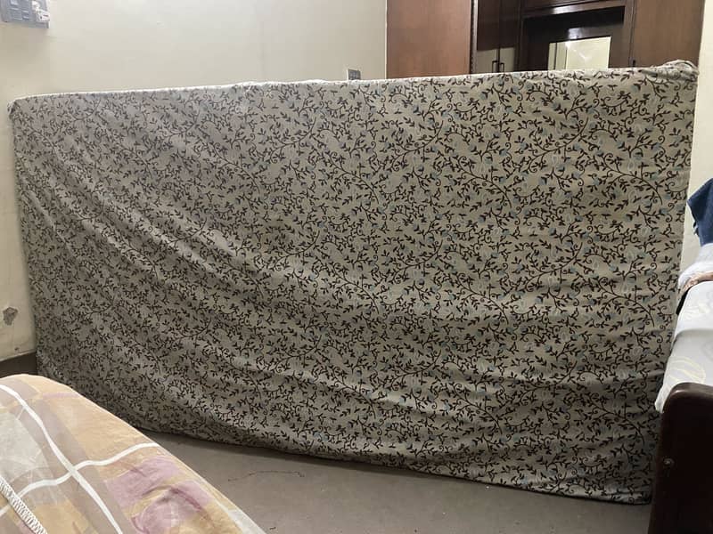 Mattress 0