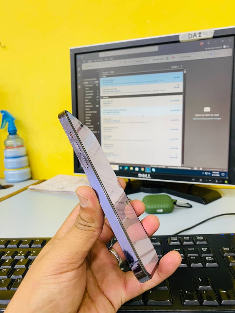 Apple iPhone 14 Pro Max 6