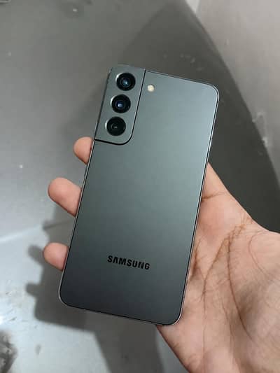 Samsung Mobile S22
