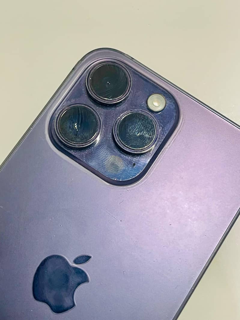 Apple iPhone 14 Pro Max 4