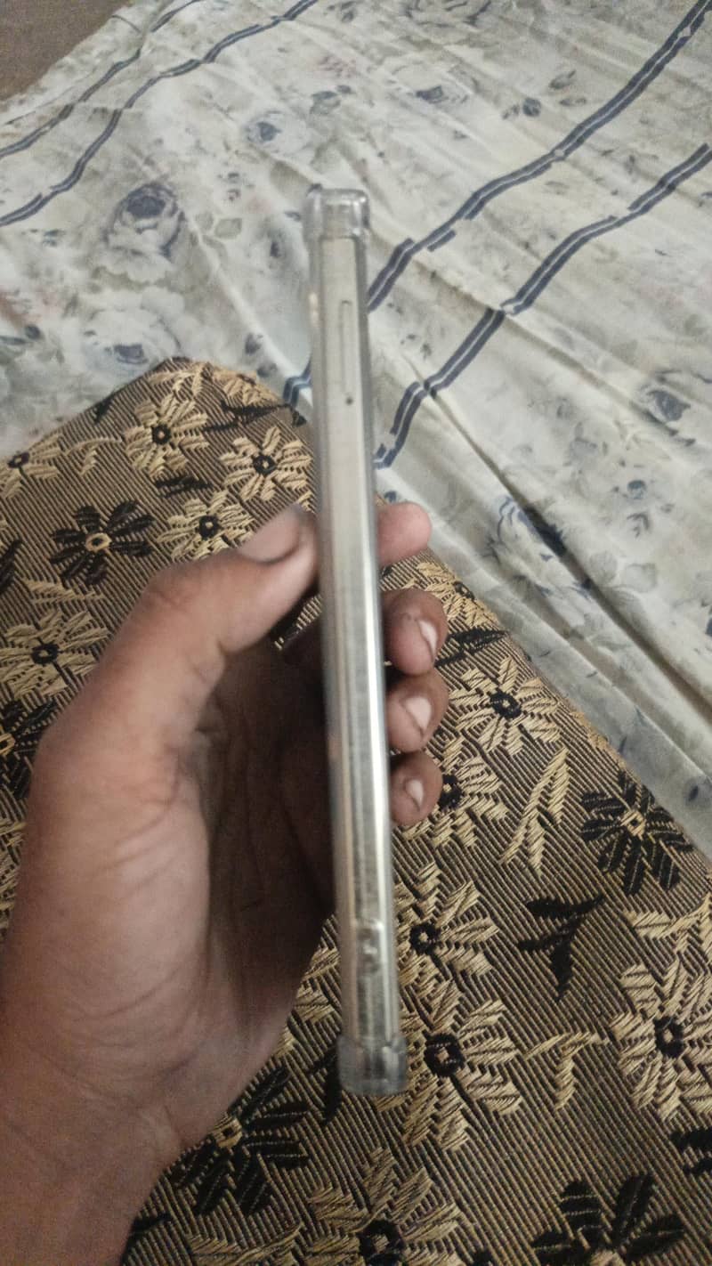 Tecno CAMON 30 1