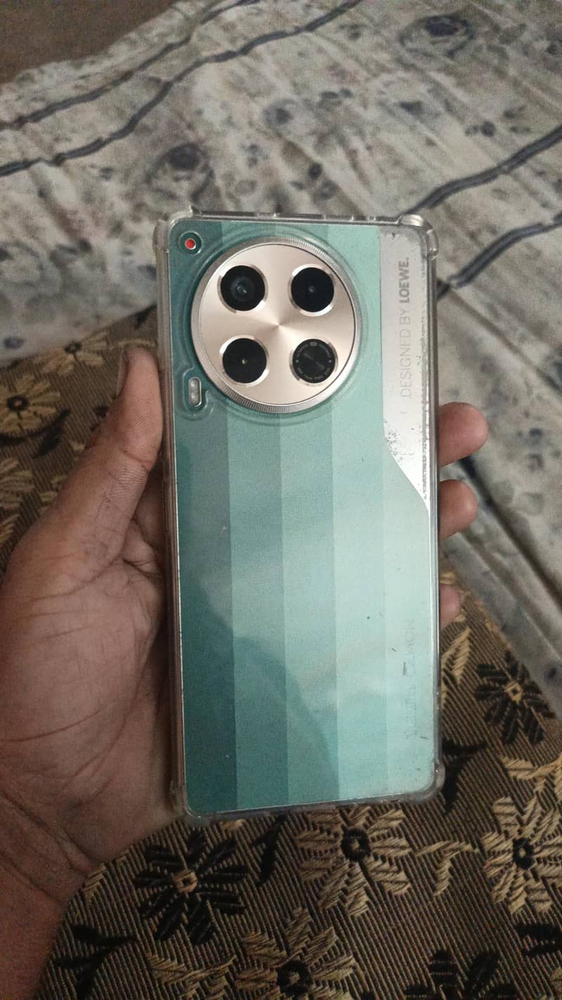 Tecno CAMON 30 2