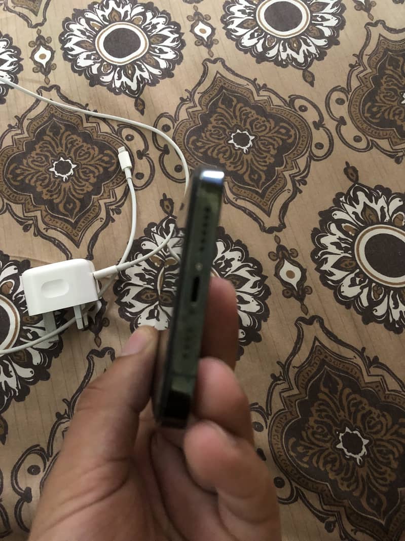 Apple iPhone 13 Pro Max 8