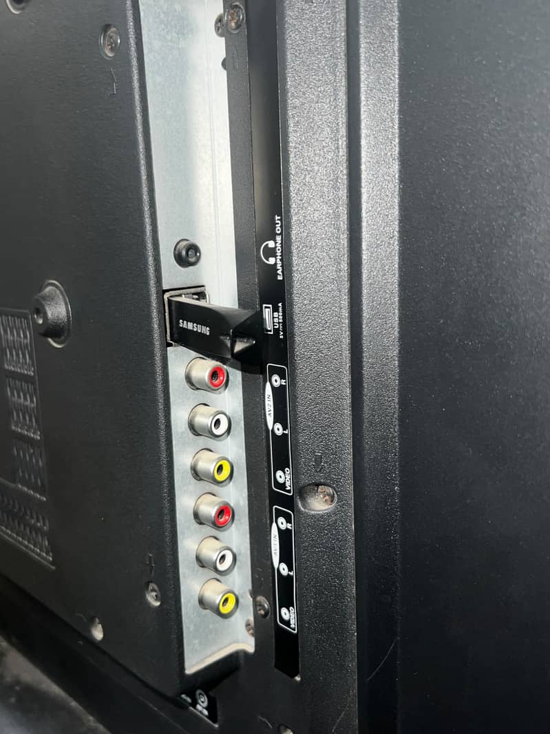 lcd 42 inch 3