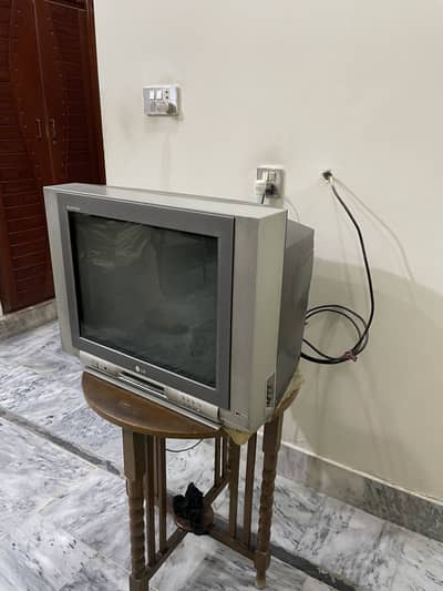LG CF-21