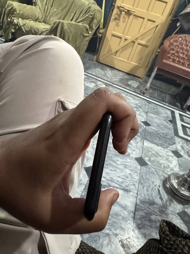 Apple iPhone 7 Plus 5