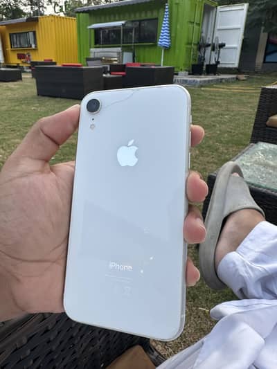 Apple iPhone XR