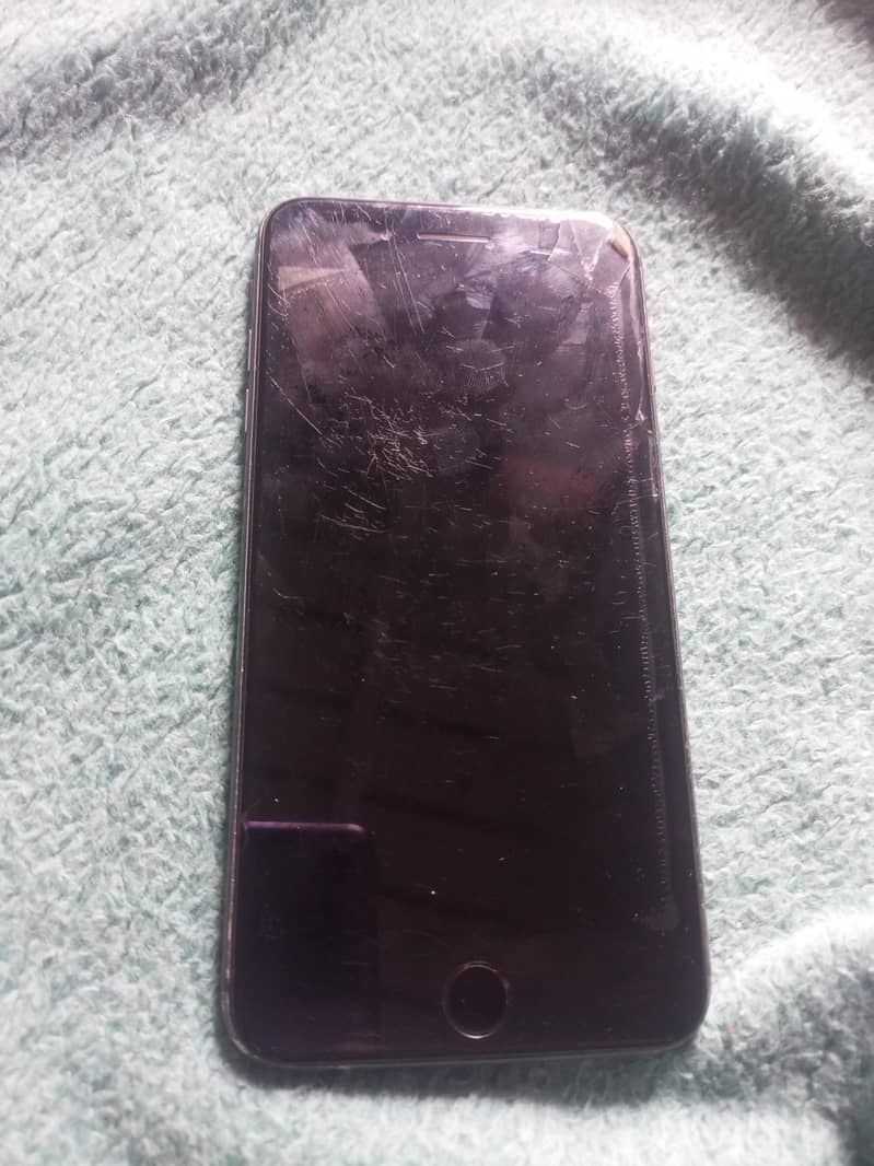 Apple iPhone 8 Plus 2