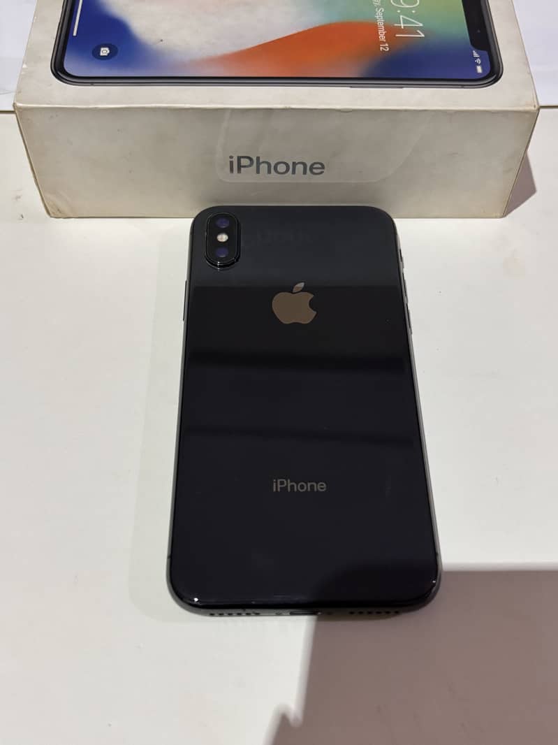 Apple iPhone X 3