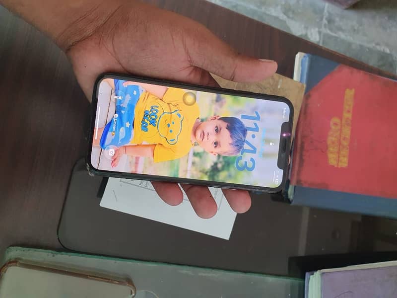 Apple iPhone 11 Pro 0