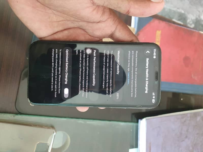 Apple iPhone 11 Pro 2