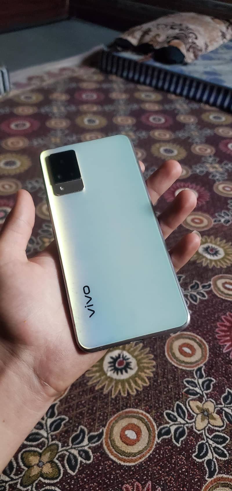 Vivo V21 0