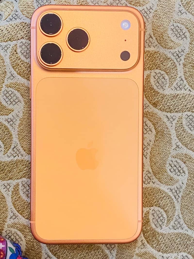 Apple iPhone 17 Pro Max 0