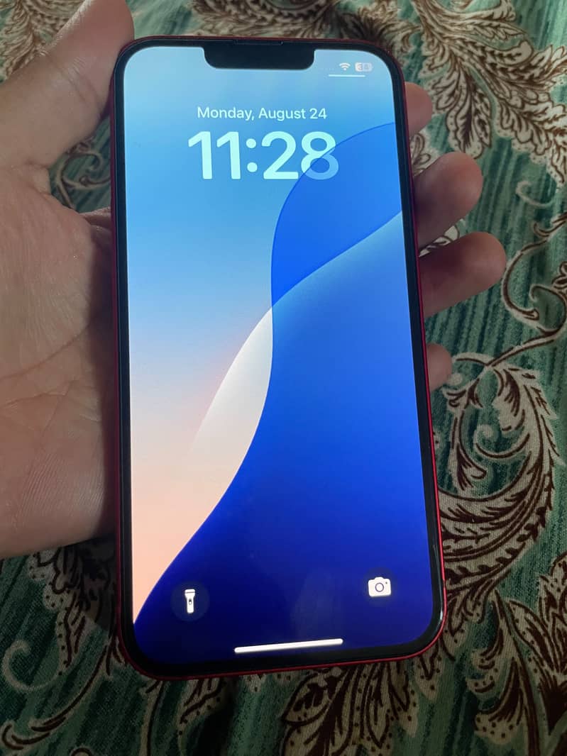 Apple iPhone 13 7
