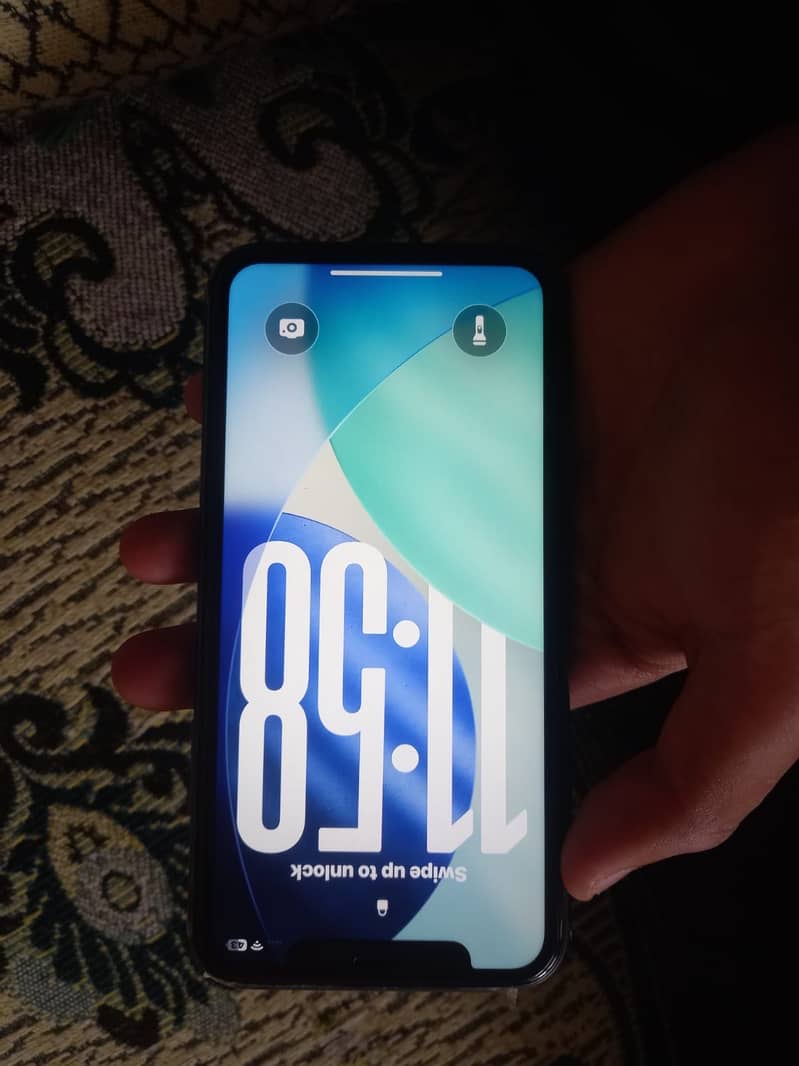 Apple iPhone 11 3
