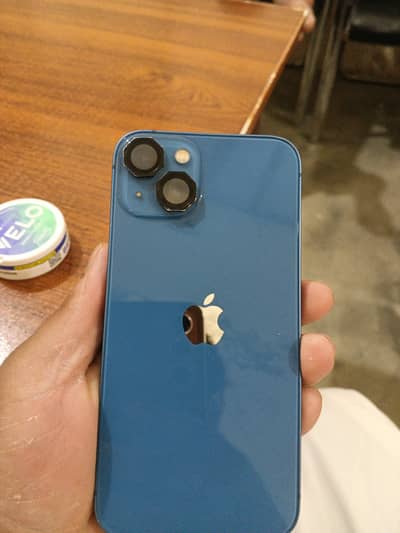 Apple iPhone 13
