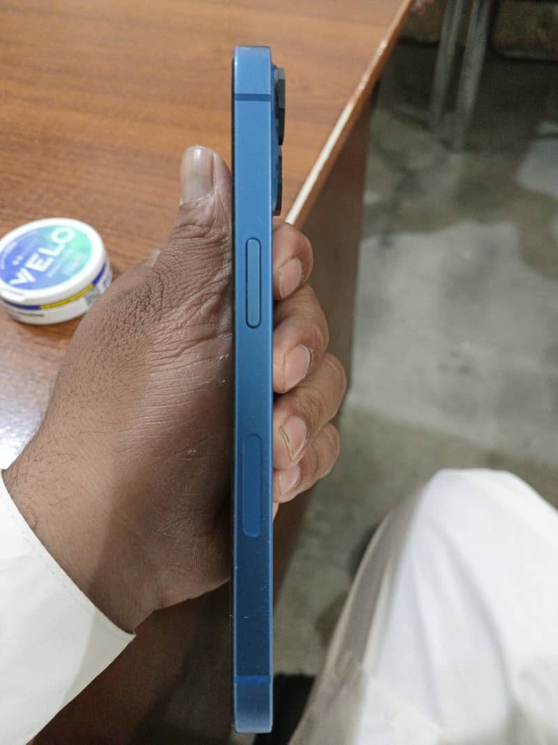 Apple iPhone 13 3
