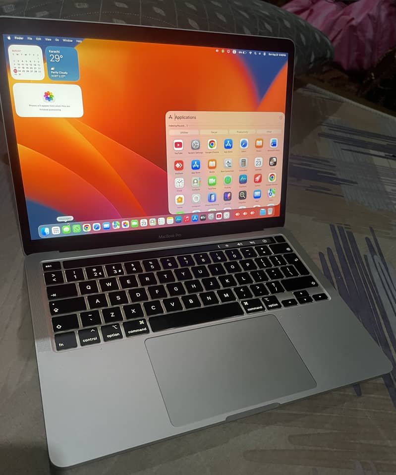 Apple laptop 2