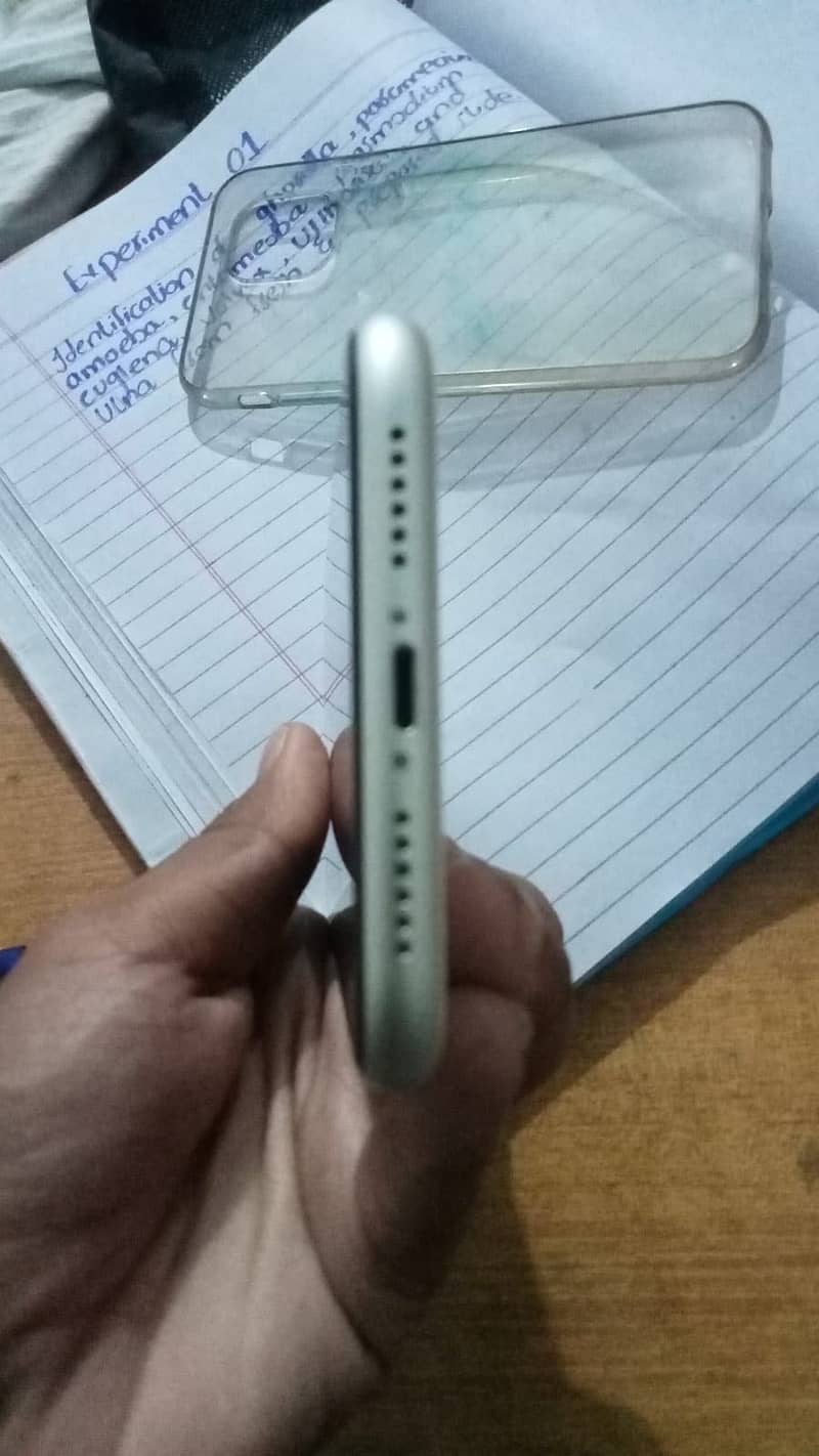 Apple iPhone 11 1