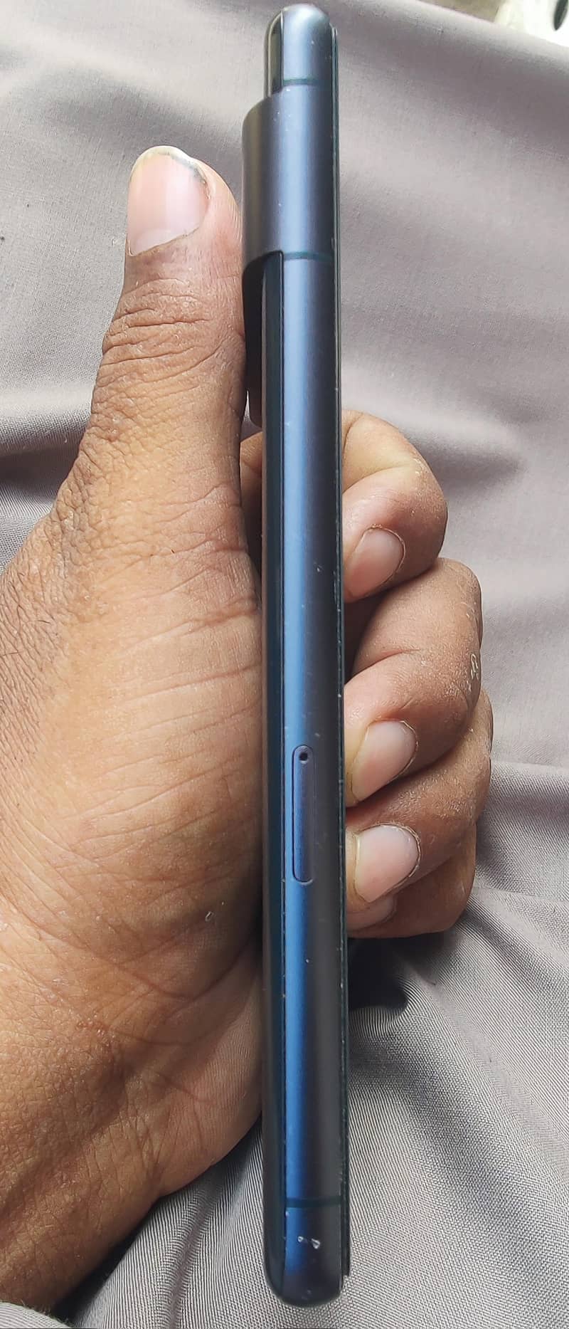 Google Pixel 7 4