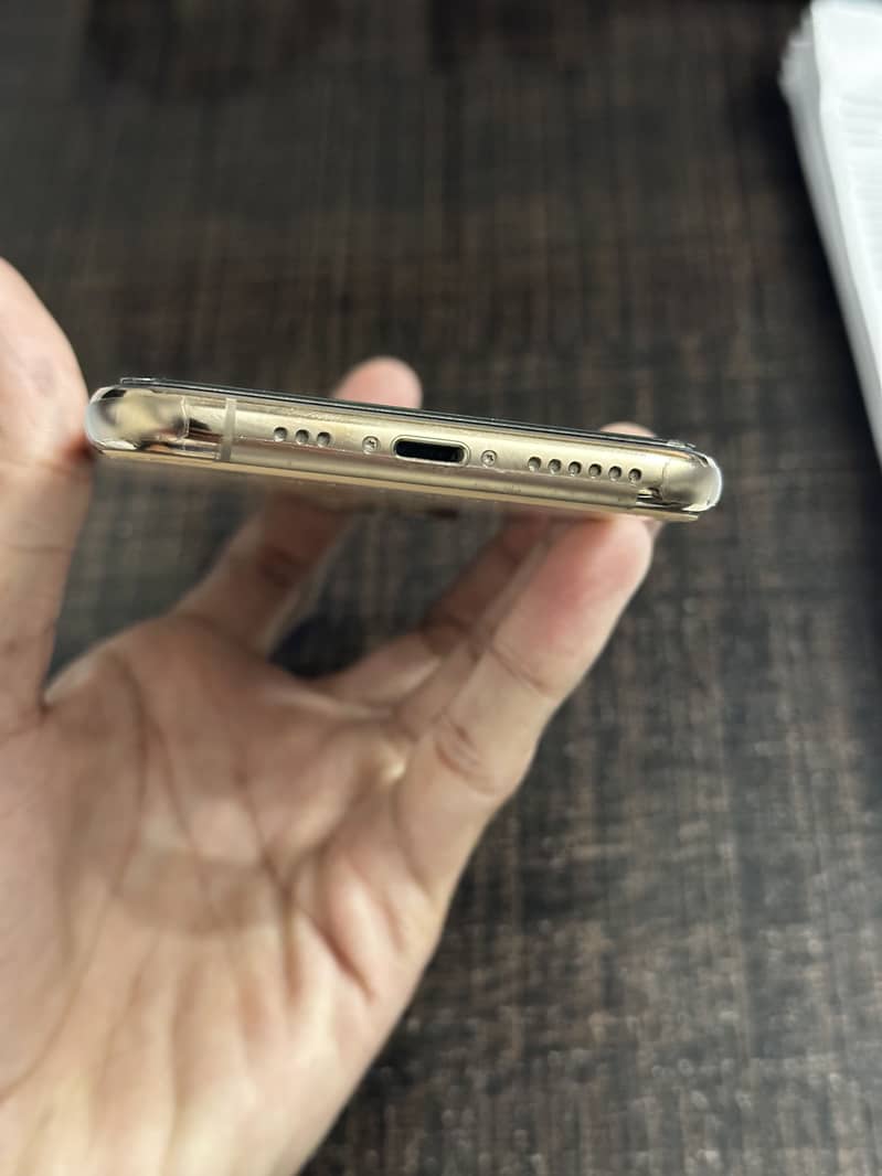 Apple iPhone 11 Pro 3