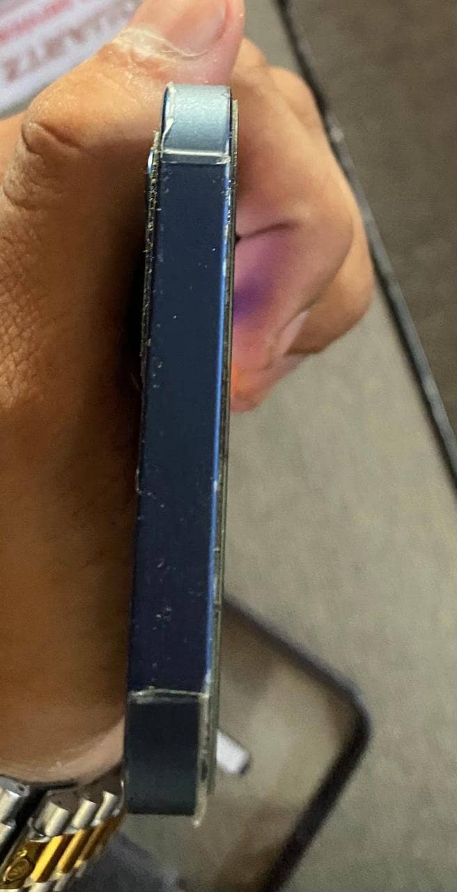 Apple iPhone 12 2