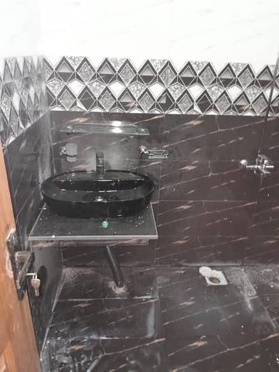 1 Kanal Commercial Floor For Rent With 4 Bedrooms On Main Thokar Niaz Baig Chowk