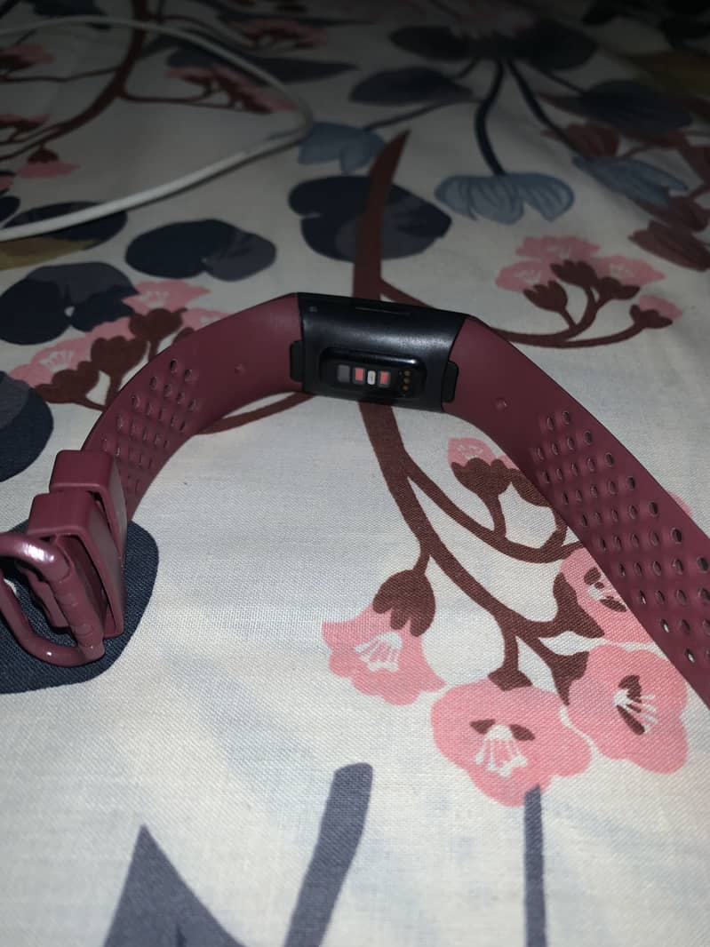 FITBIT CHARGE 4 1