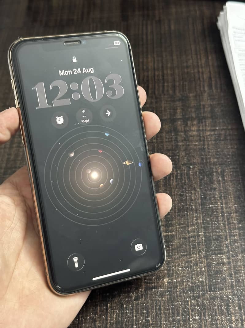 Apple iPhone 11 Pro 1