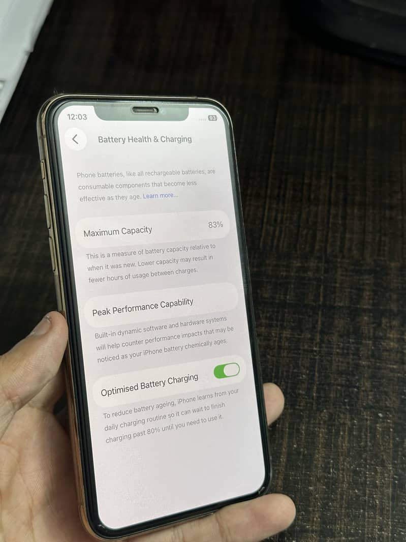 Apple iPhone 11 Pro 2