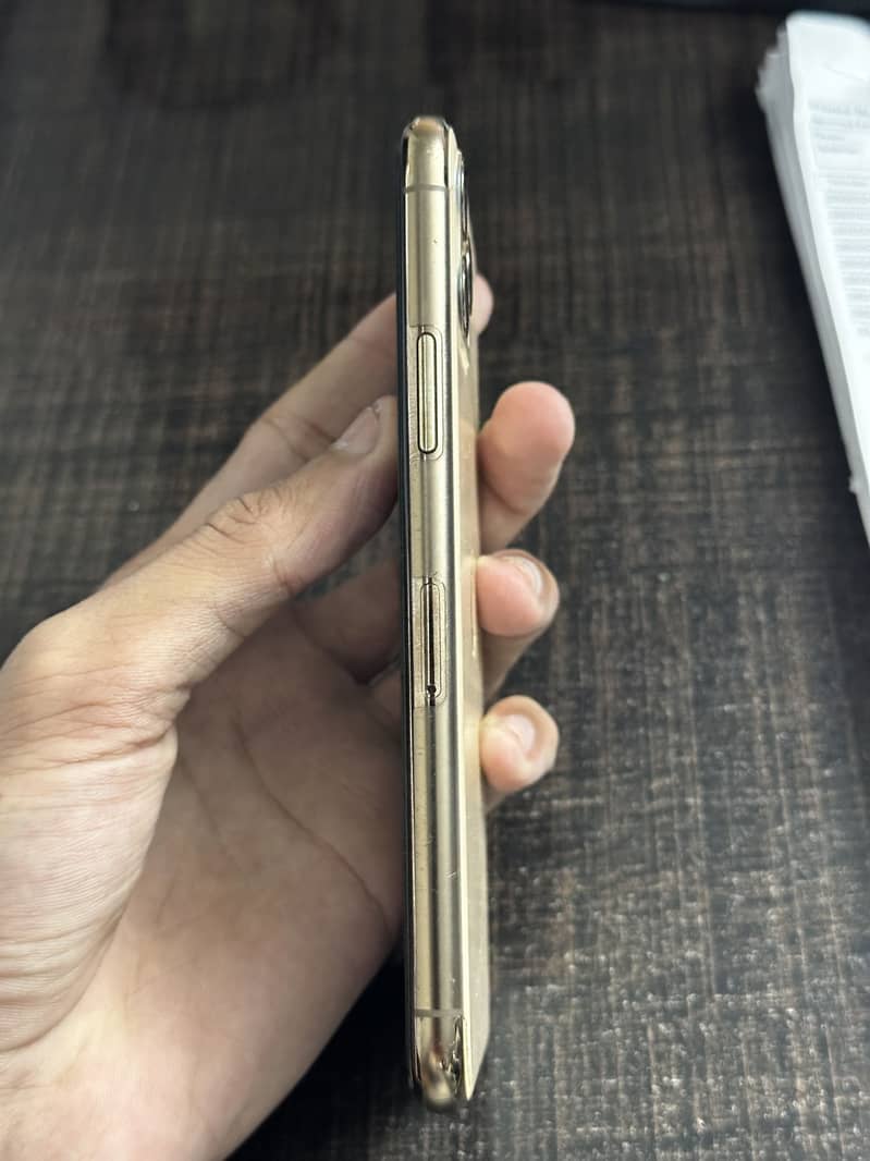 Apple iPhone 11 Pro 5