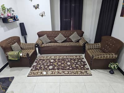 5 seater Sofa Set in Good condition Brand new Purchased
