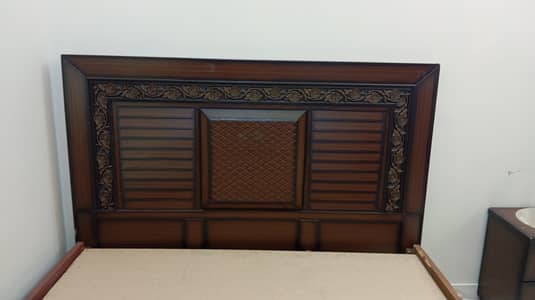King Size Bed – Used for 1 Year – Excellent Condition