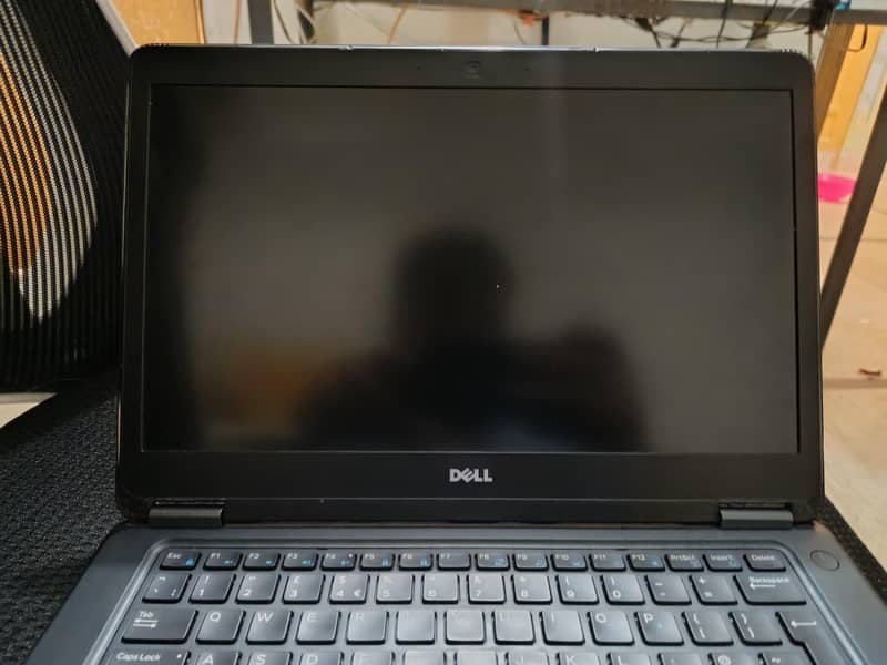 Dell i7 5th generation(2gb Nvidia GPU) 5