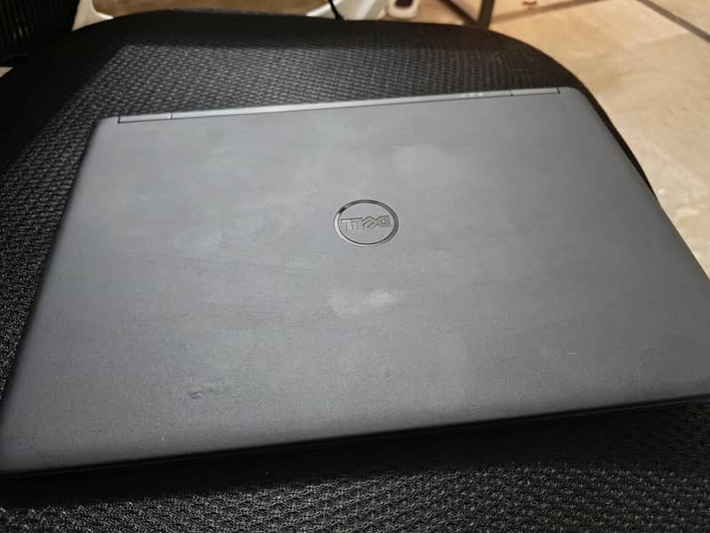 Dell i7 5th generation(2gb Nvidia GPU) 6