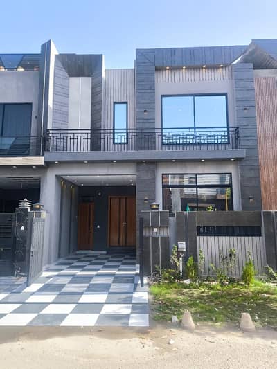 Your Dream Brand New 5 Marla House Is Available In Royal Orchard - Block F