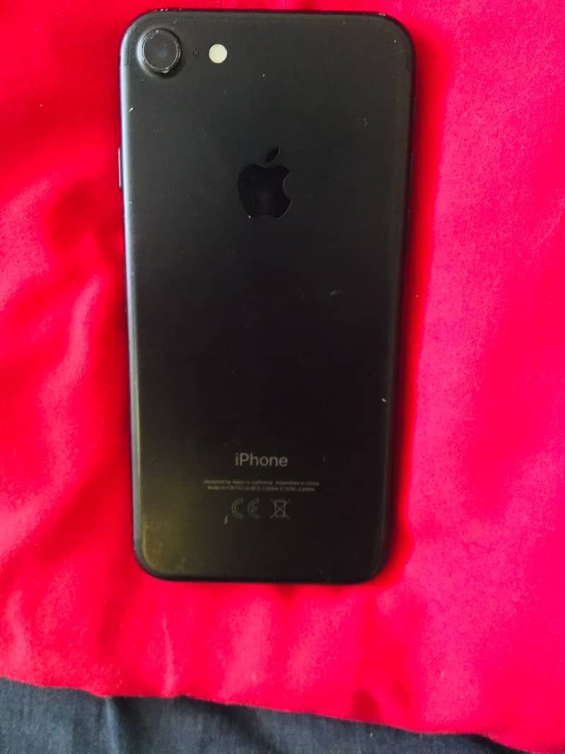 Apple iPhone 7 1