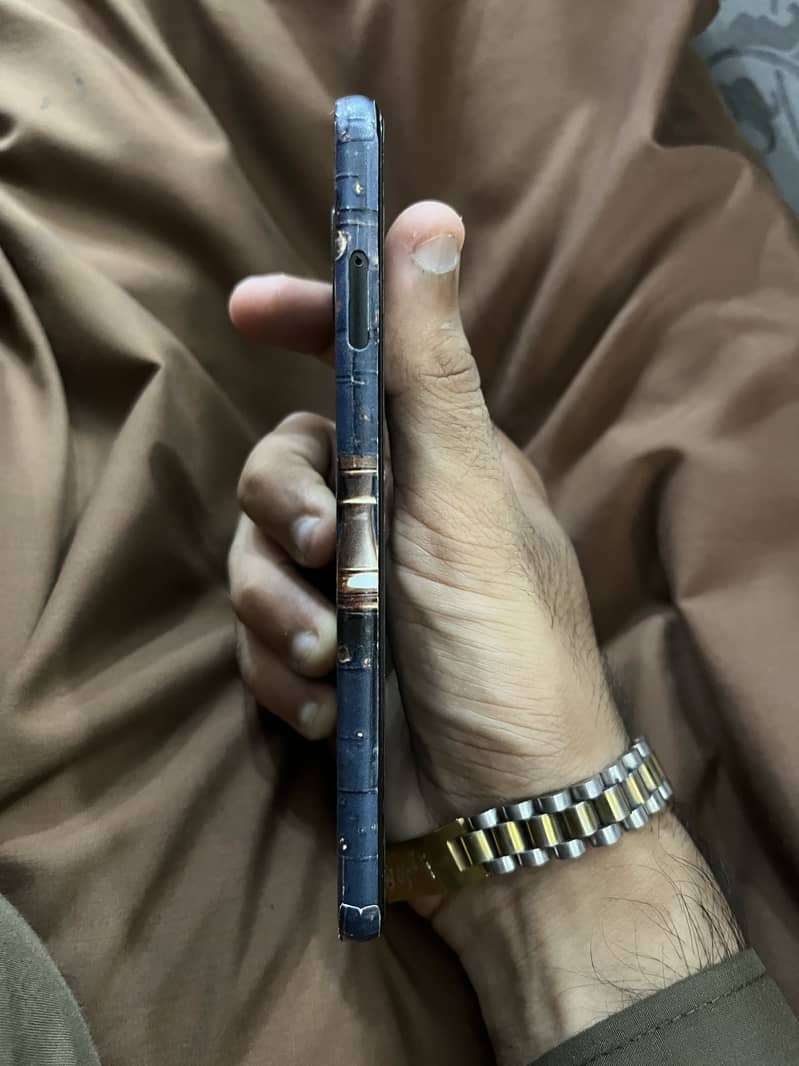 Google Pixel 4 3