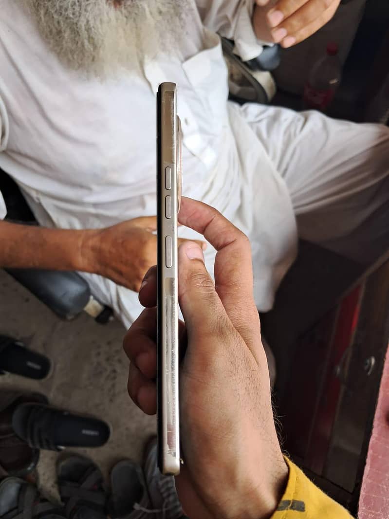 Tecno CAMON 30 1