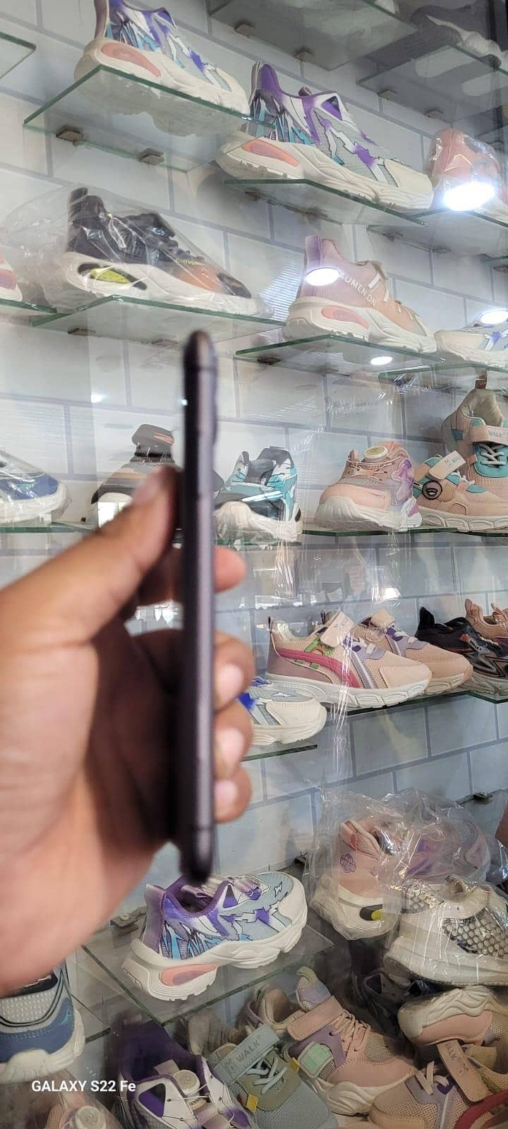 Apple iPhone 11 mint condition 6