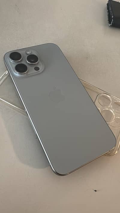 Apple iPhone 15 Pro Max