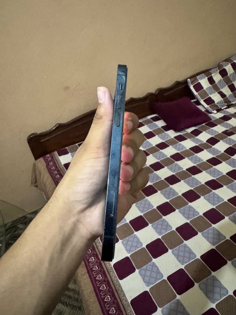 Apple iPhone 12 Pro 0