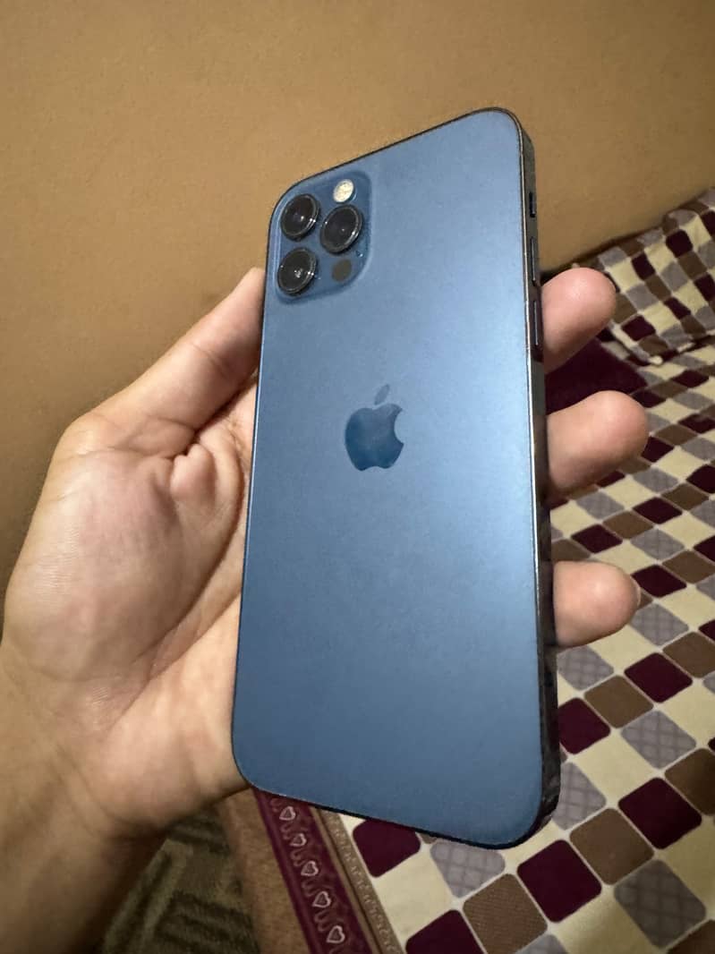 Apple iPhone 12 Pro 1
