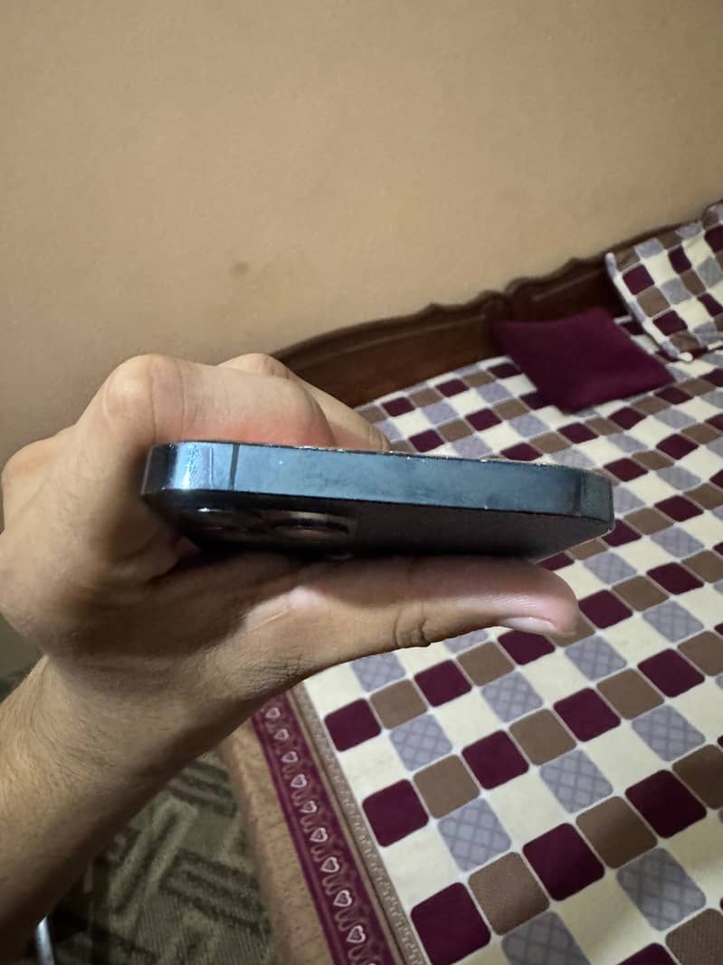 Apple iPhone 12 Pro 4